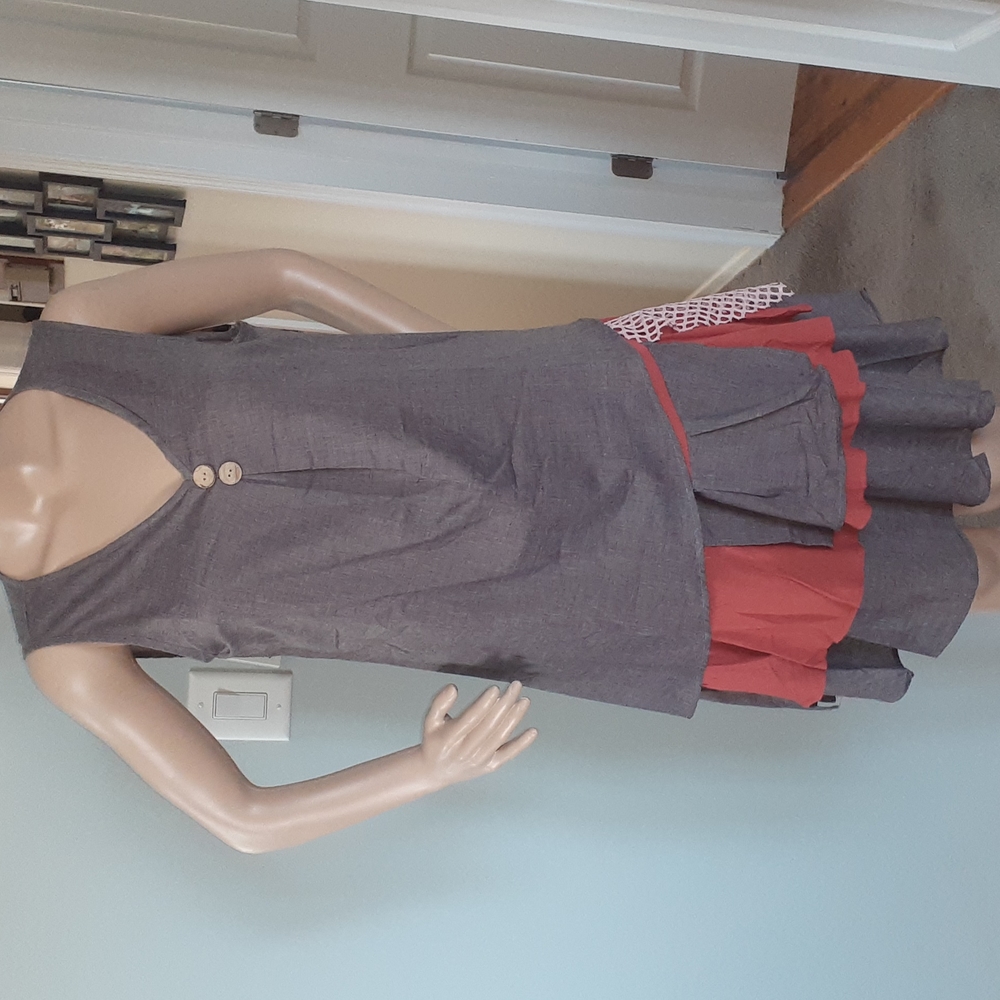 MISSLOOK Gray and Red Layered Dress